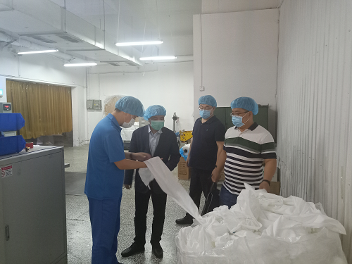 中紡院總經(jīng)理姜俊華、總會計(jì)師劉全喜一行 赴東綸公司調(diào)研指導(dǎo)工作