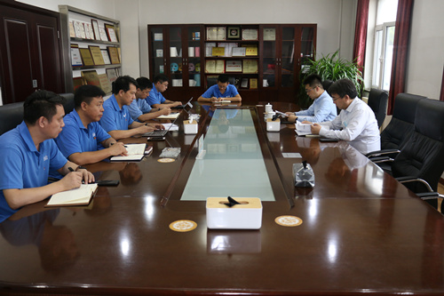 中紡院黨委書(shū)記李鑫蒞臨東綸公司開(kāi)展黨建工作調(diào)研