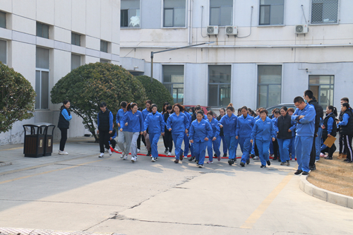 東綸公司舉辦“三八女神節(jié)”趣味運(yùn)動會活動